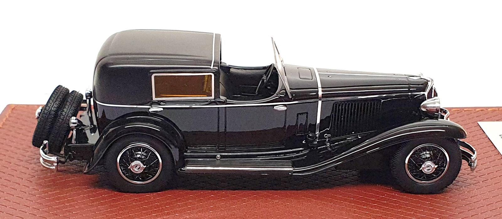 GLM 1/43 Scale GLM-43108101 - 1930 Cord L-29 Town Car Murphy & Co. - Black