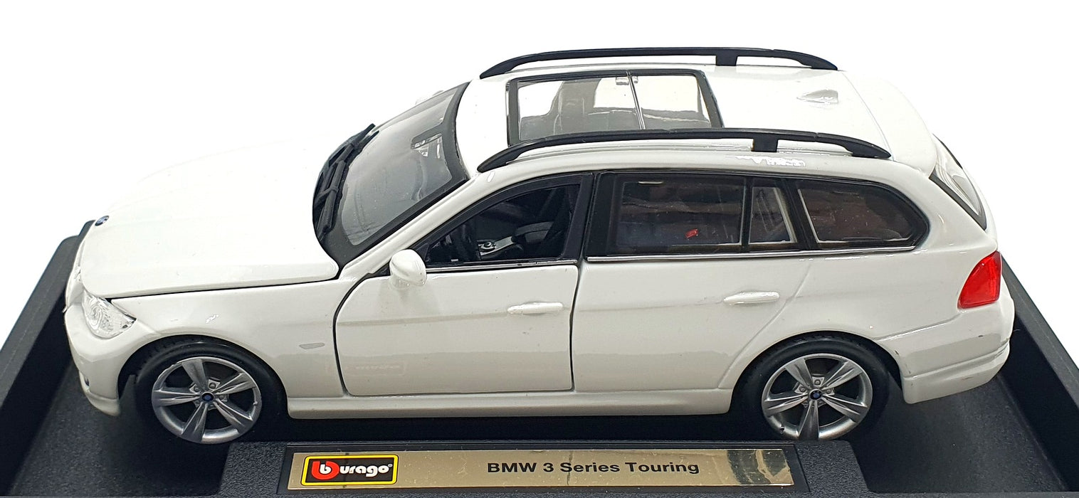 Burago 1/24 Scale Diecast 18-21048 - BMW 3 Series Touring - White