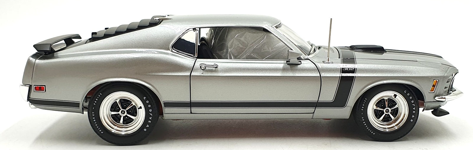 Acme 1/18 Scale Diecast A1801893 - 1970 Ford Mustang Boss 302 -Silver