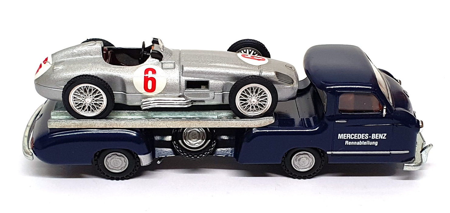 Conrad 1/43 Scale 103401 - 1955 Mercedes Benz Transporter & W196C GP Car - Moss