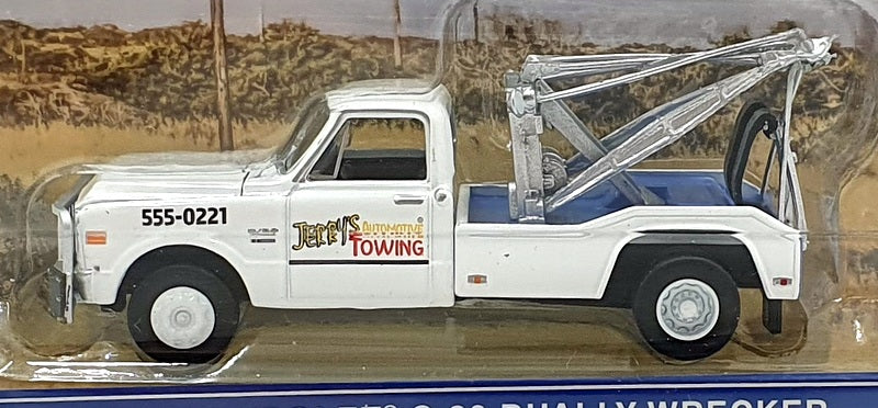 Greenlight 1/64 Scale 44965-B Fall Guy 1969 Chevrolet C-30 Dually Wrecker White