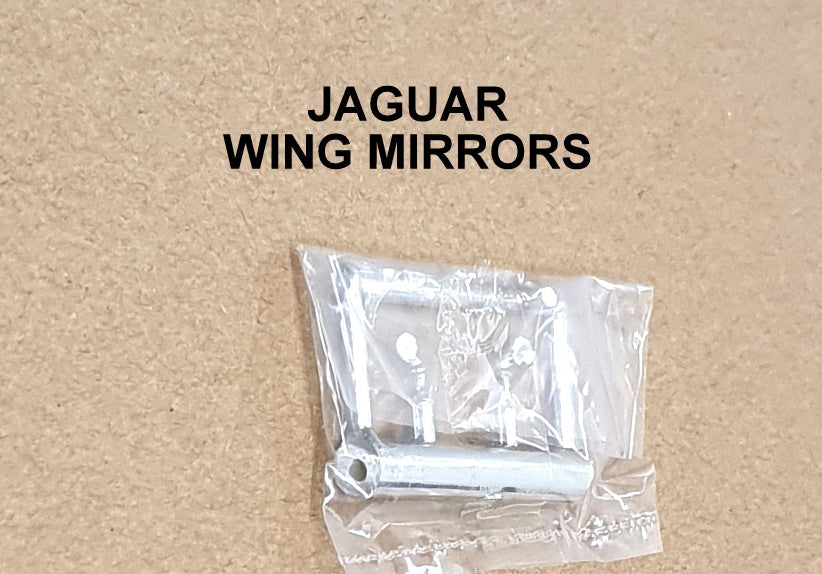 Vanguards 1/43 Scale PD1002 - Rover 2000 & Jaguar XK120 Renfrew Police Diorama