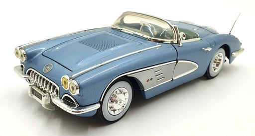 Motor Max 1/18 Scale Diecast 14126Q - 1958 Chevrolet Corvette -Blue/Silver