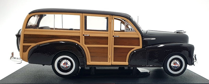 Maisto 1/18 Scale Diecast 36854 - 1948 Chevrolet Fleetmaster (Woody) Burgundy