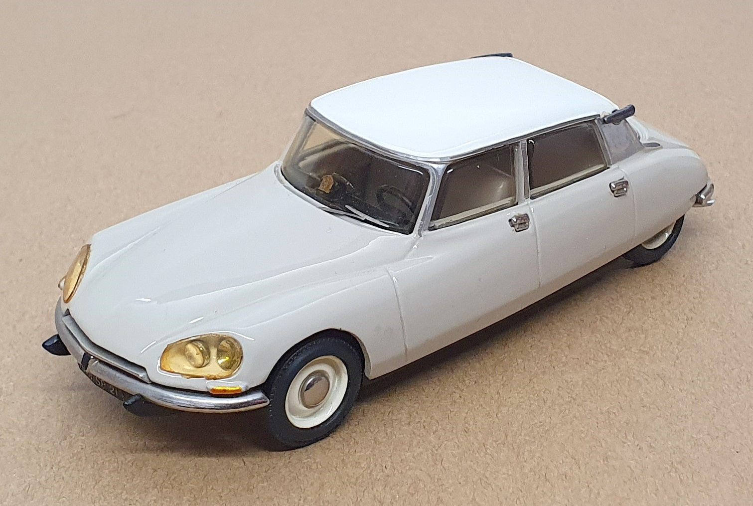 Conquest Models 1/43 Scale Nr. 107 - 1973 Citroen D Special Berline