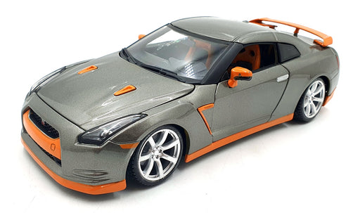 Burago 1/18 Scale Diecast 22426D - 2009 Nissan GTR - Met Grey/Orange