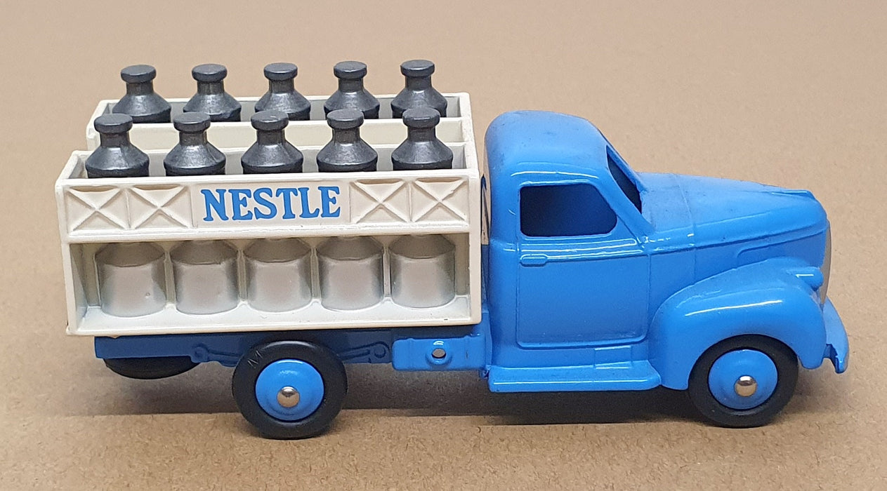 Atlas Editions Dinky Toys 250 - Studebaker Milk Truck Nestle - Blue/White