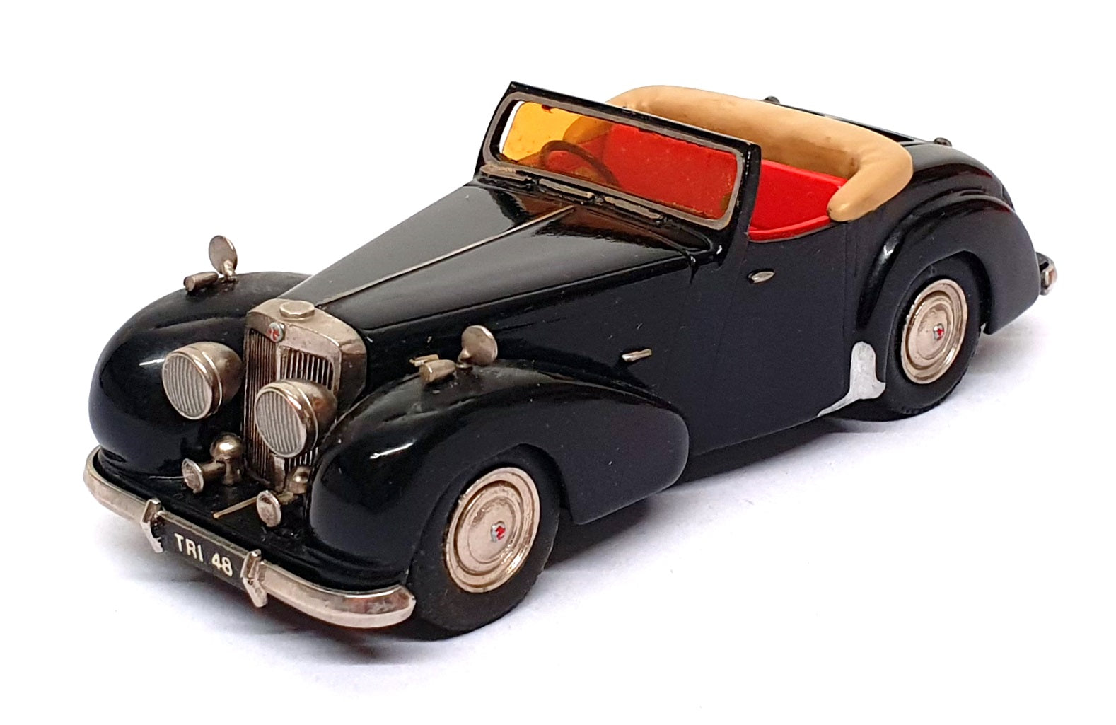 Minimarque 43 1/43 Scale UK4d - 1949 Triumph Roadster Open Dickie Closed - Black