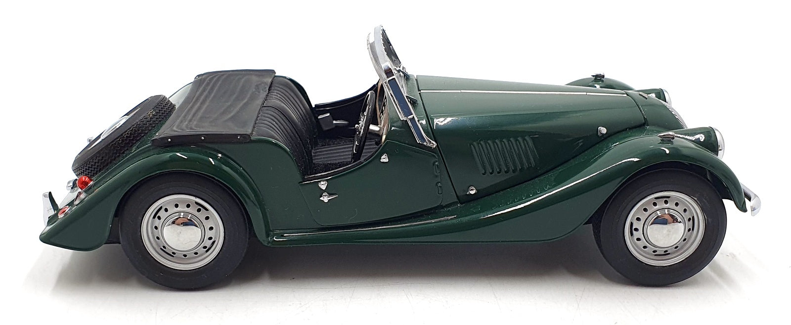 Kyosho 1/18 Scale Diecast DC18626P - Morgan 4/4 Series II - Green