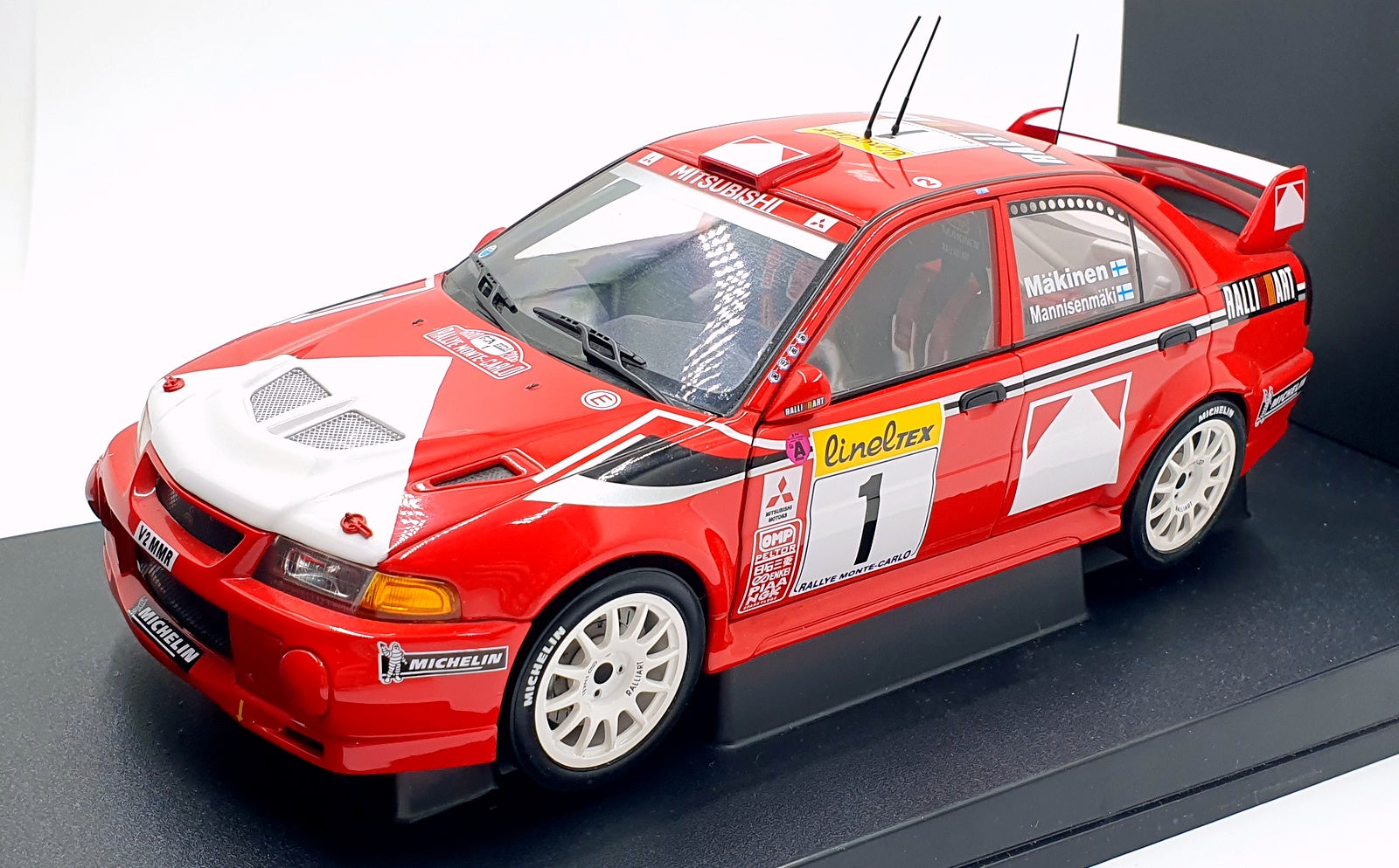 Autoart 1/18 Scale Diecast 80041 Mitsubishi Lancer Evo VI WRC 2000 RMC Makinen
