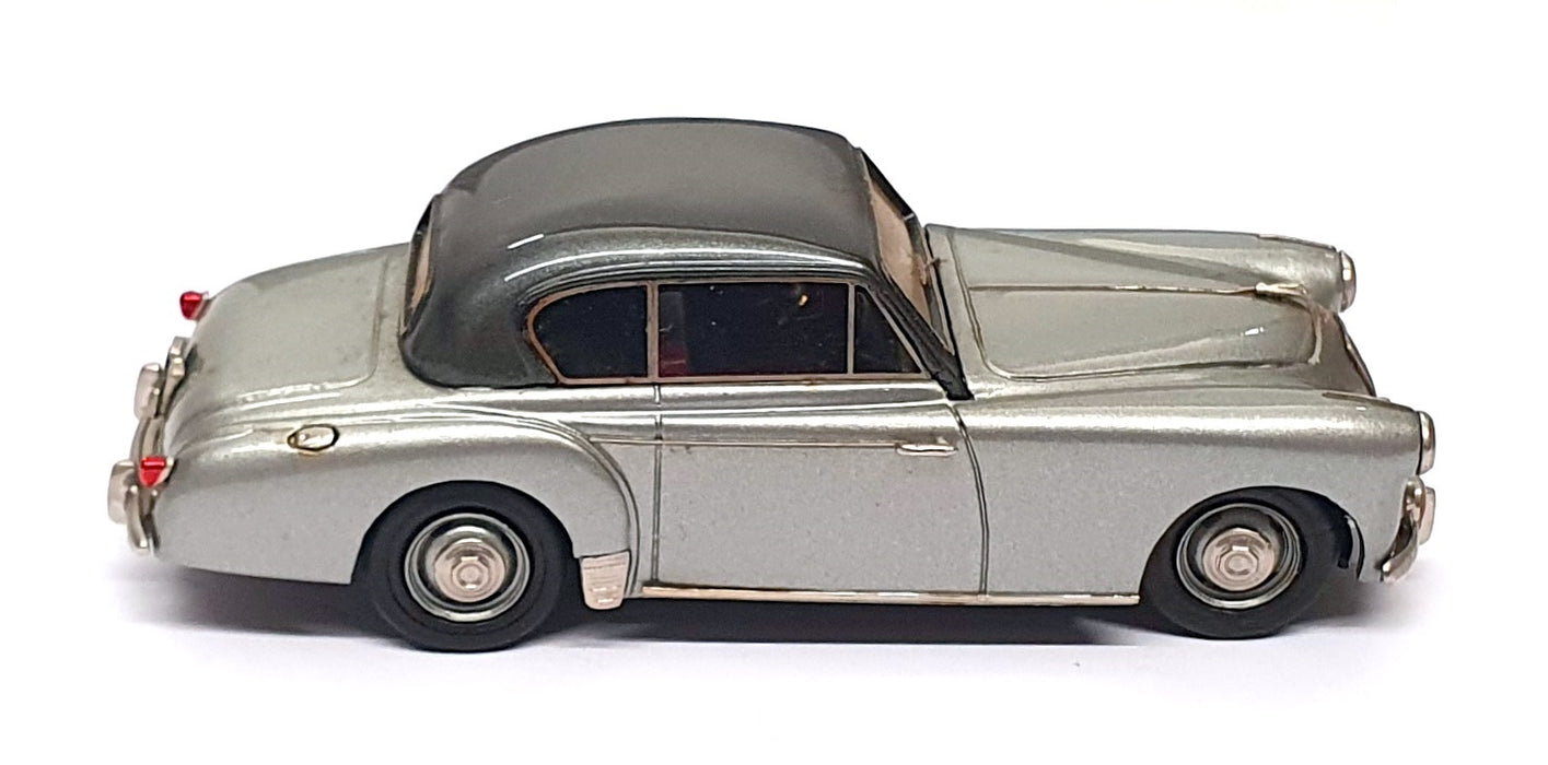 Four Wheel Models 1/43 Scale FWLG18 1953 Lagonda 3L Coupe Tudor Grey/Shell Grey