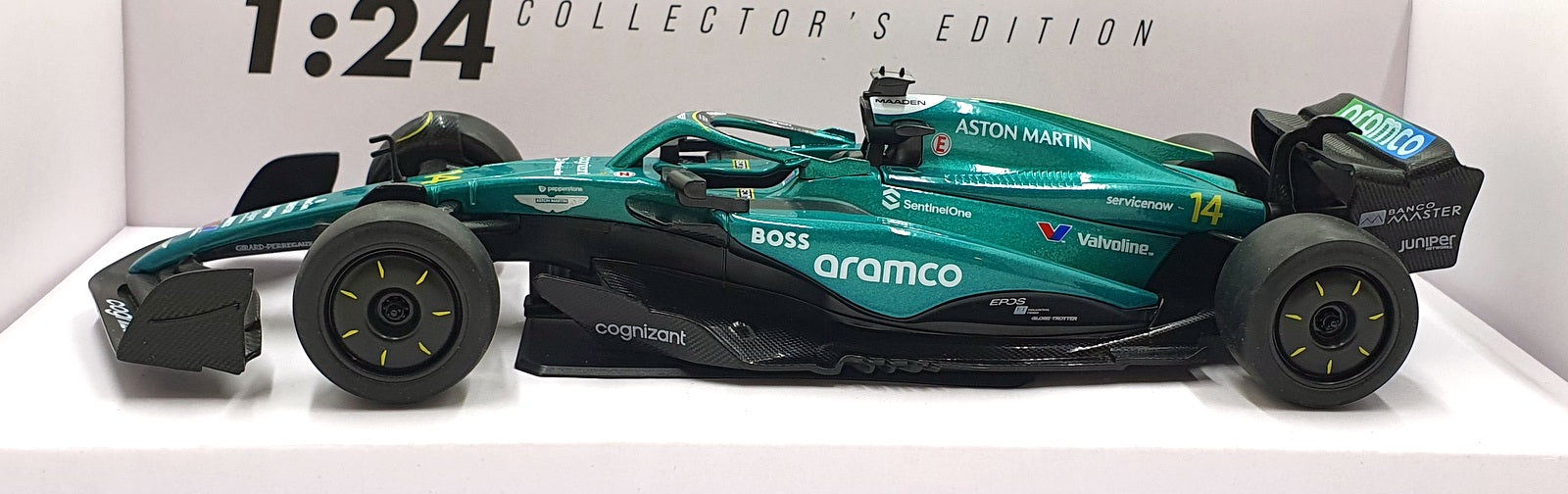 CMJ 1/24 Scale Diecast DC124AMF1 - Aston Martin F1 #14