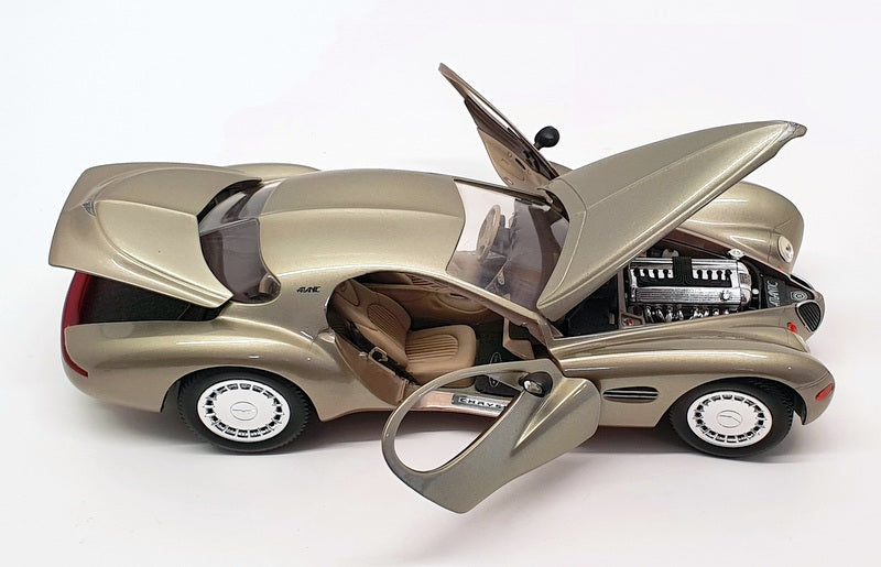 Guiloy 1/18 Scale Diecast 68570 - Chrysler Atlantic - Gold