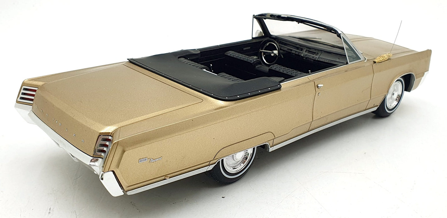 BOS Models 1/18 Scale Resin BOS273 - Chrysler Newport Convertible - Gold