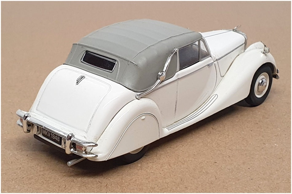 Atlas Editions 1/43 Scale 4 641 121 - Jaguar MkV - Ivory/Grey