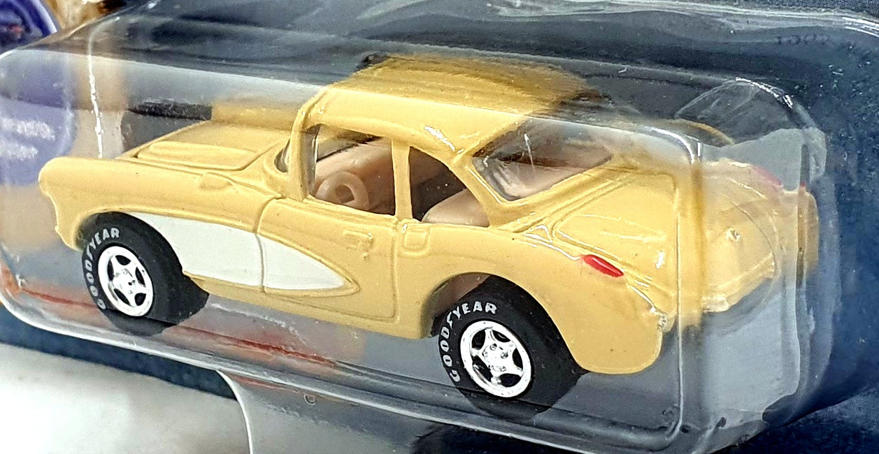 Johnny Lightning 1/64 Scale 352-03 Muscle Cars 1957 Chevrolet Corvette Roadster