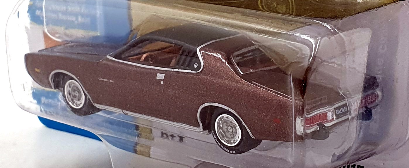 Johnny Lightning 1/64 Scale JLCG004 - 1973 Dodge Charger SE - Met. Brown