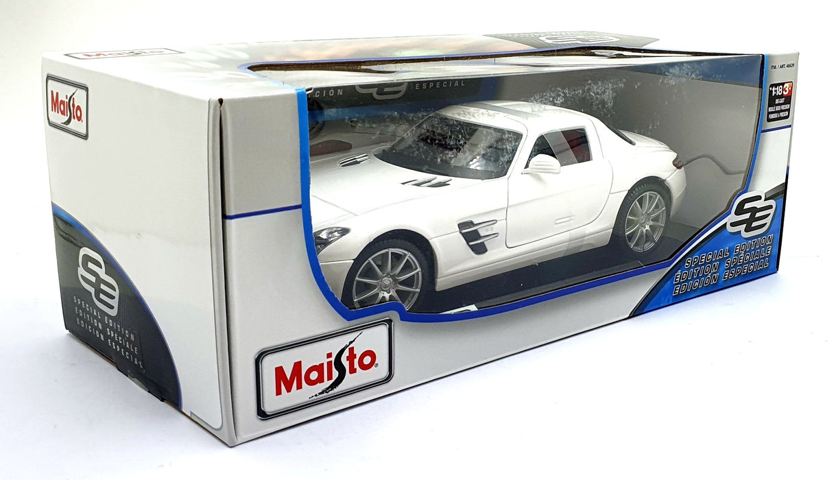 Maisto 1/18 Scale Diecast 46629 - Mercedes-Benz SL63 AMG - White with Black Base