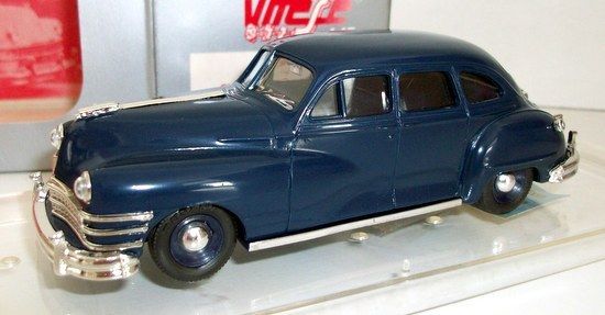 VITESSE 1/43 - 370 CHRYSLER WINDSOR SEDAN 1947 - DARK BLUE