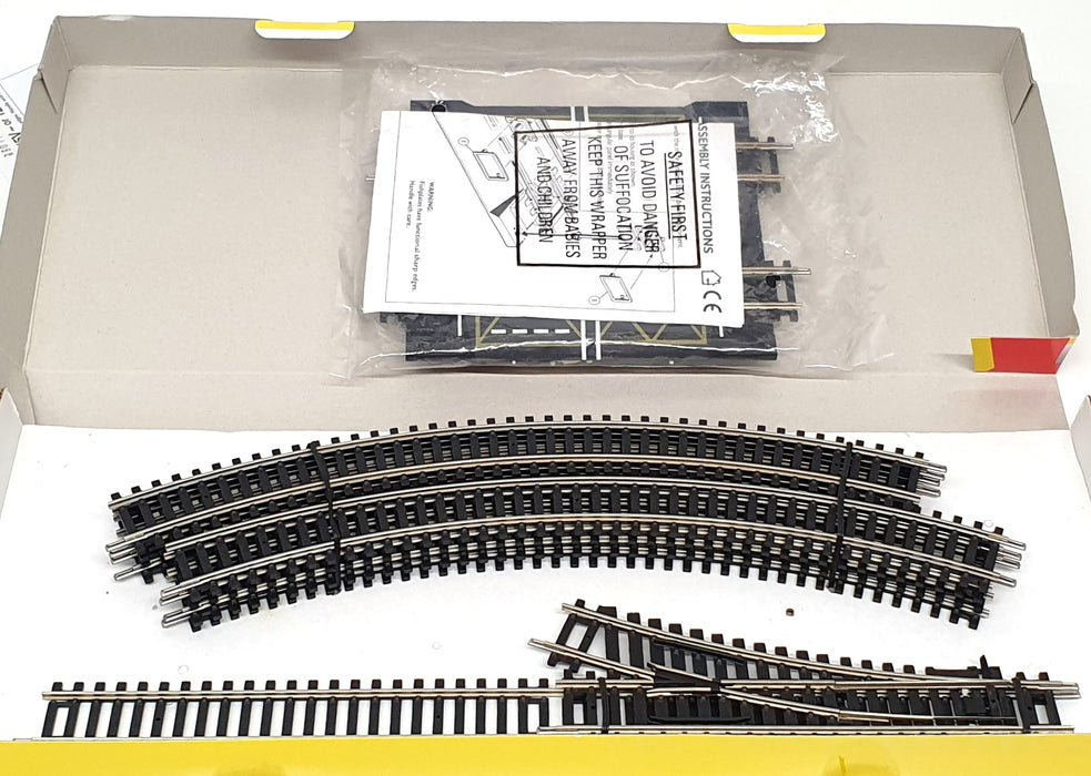 Hornby OO Scale (1/76) R8017 - Track Pack C - 11 Pieces