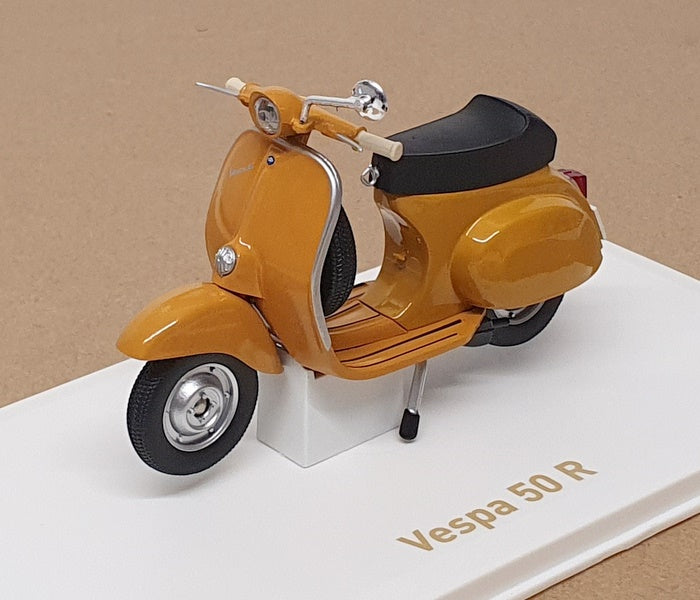 Norev 1/18 Scale 182080 - Vespa 50 N Scooter Motorbike - Positano Yellow