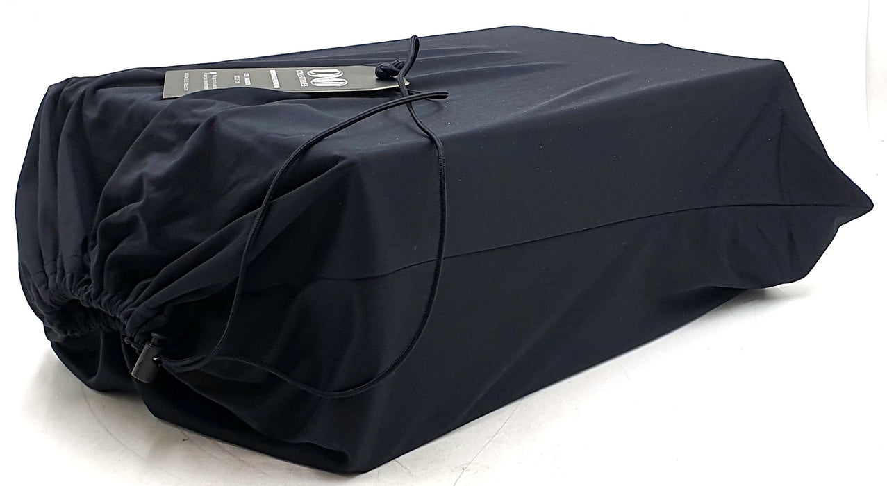 DNA Collectibles 1/18 Scale DNA000029 - Volkswagen Passat W8 - Dark Blue