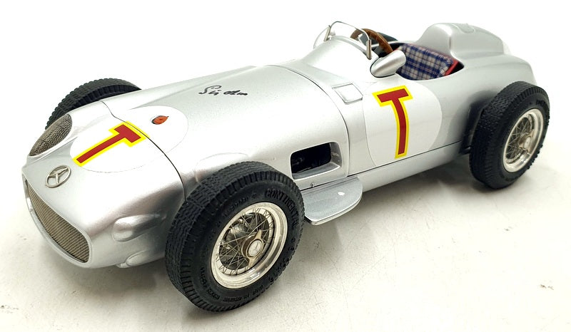 CMC 1/18 Scale M-006 - Mercedes-Benz W196 Monoposto 1954/55
