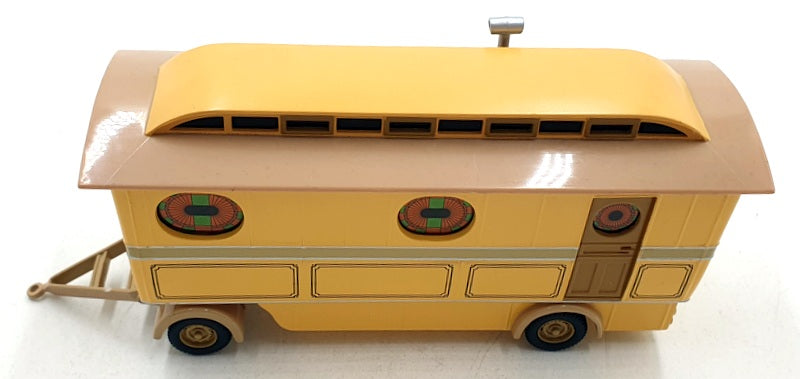 Corgi 1/50 Scale Diecast 97888B - Showman's Caravan - Yellow