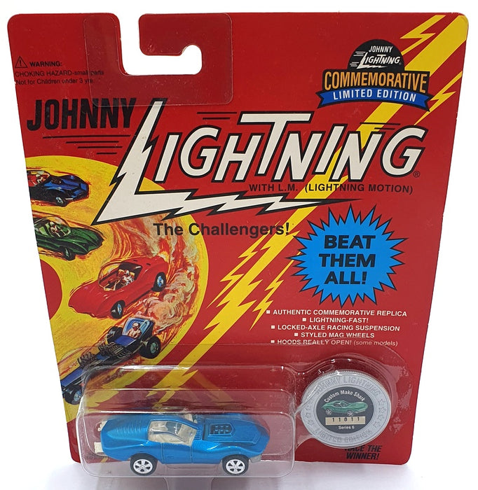 Johnny Lightning 1/64 Scale 100-162 - The Challengers Custom Mako Shark - Blue