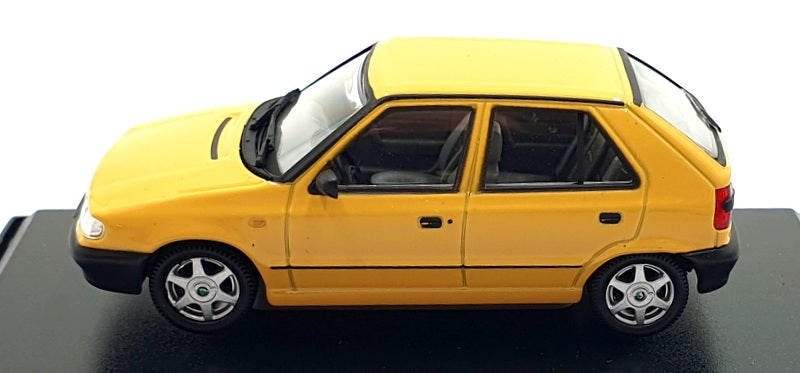 Abrex 1/43 Scale Diecast 143ABS 709GI - 1994 Skoda Felicia - Yellow