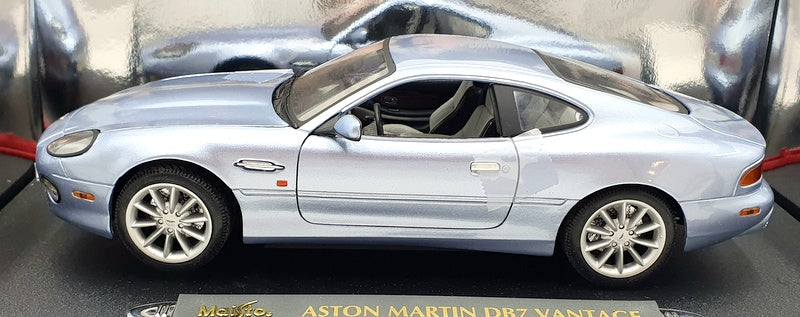 Maisto 1/18 Scale Diecast 36880 - Aston Martin DB7 - Silver Blue