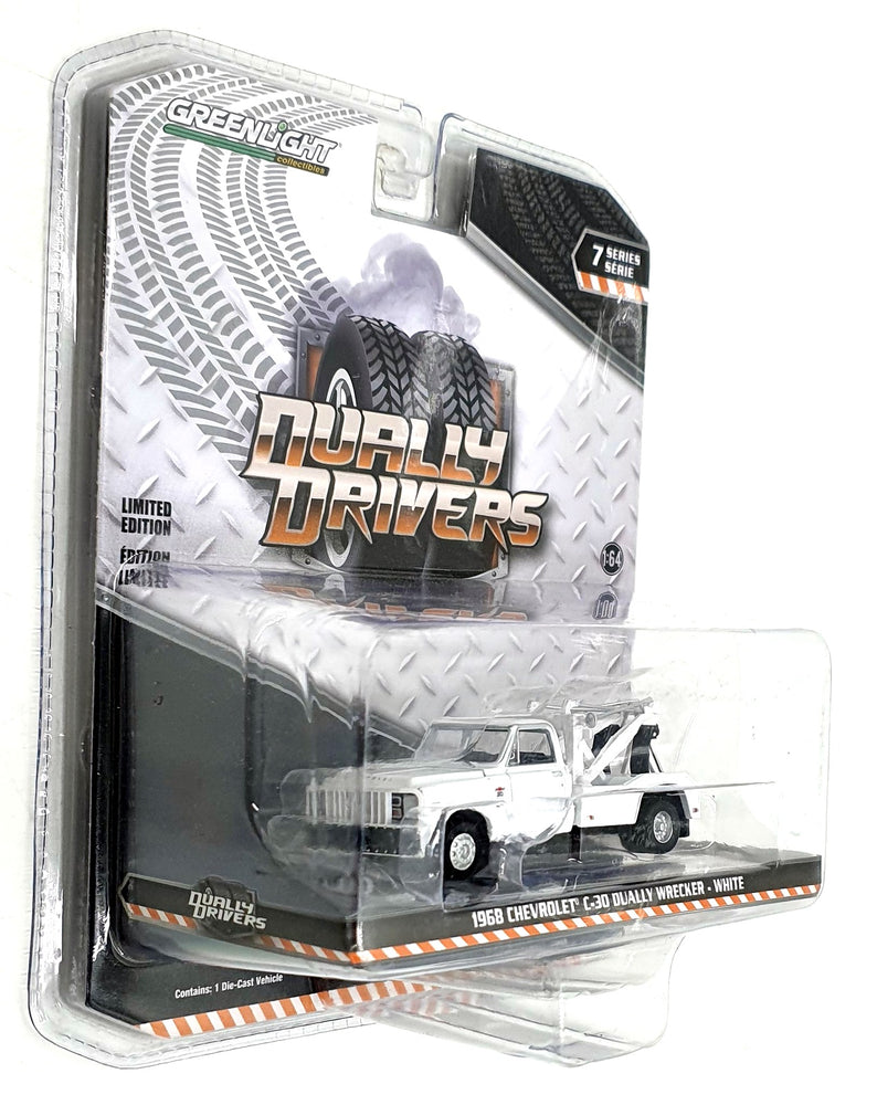 Greenlight 1/64 Scale 46070-A - 1968 Chevrolet C-30 Dually Wrecker