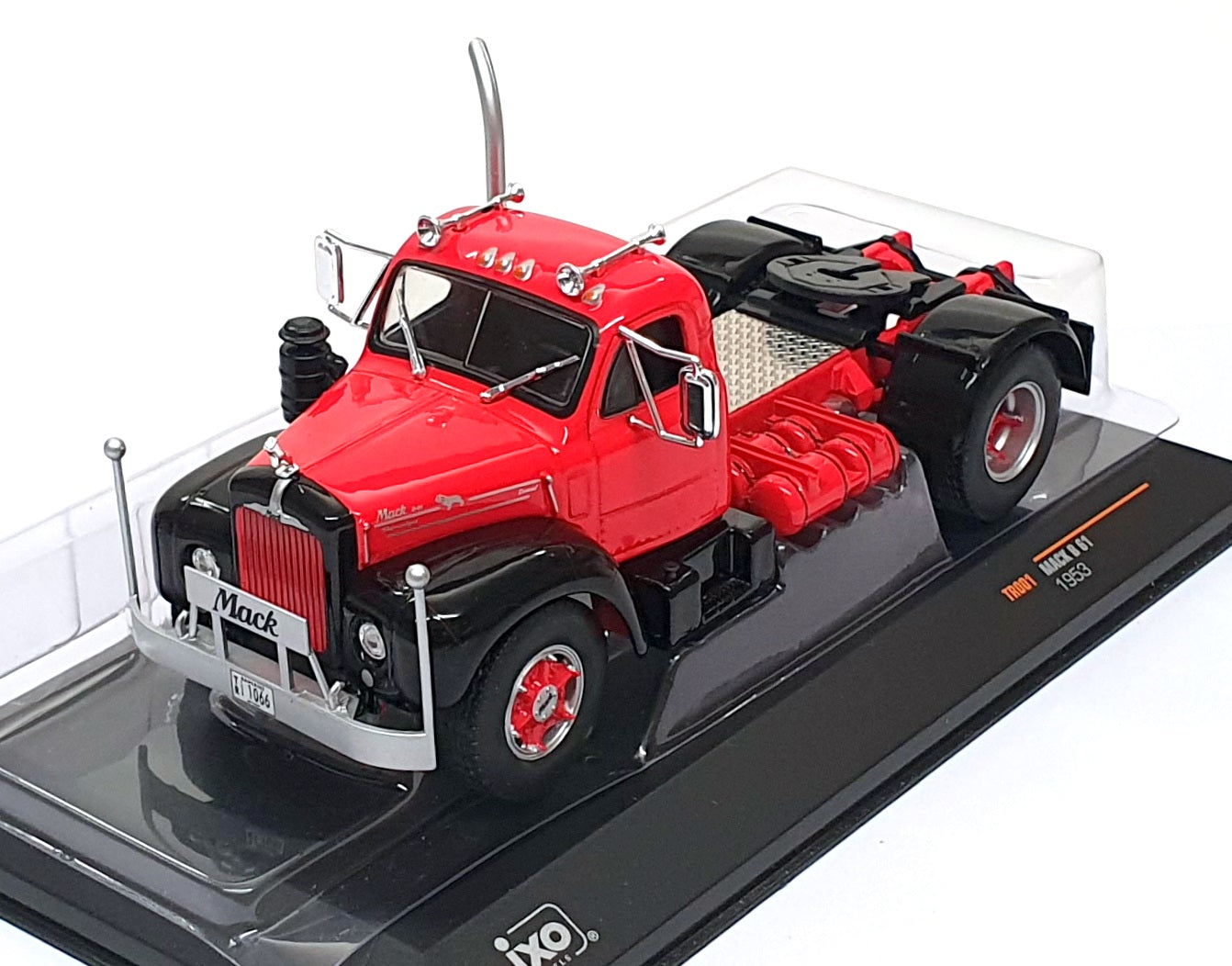 Ixo Models 1/43 Scale Diecast TR001 - 1953 Mack B 61 Truck - Red