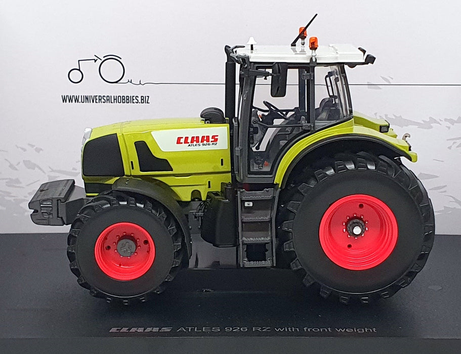 Universal Hobbies 1/32 Scale UH6704 - CLAAS Altes 926RZ w/ Fixed Front Weight