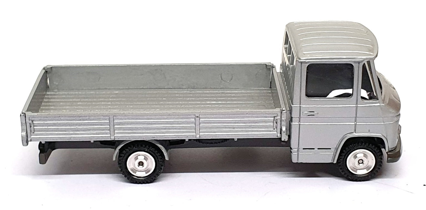 Cursor 12cm Long Diecast 1267S - Mercedes Benz L408D/508D Truck - Silver