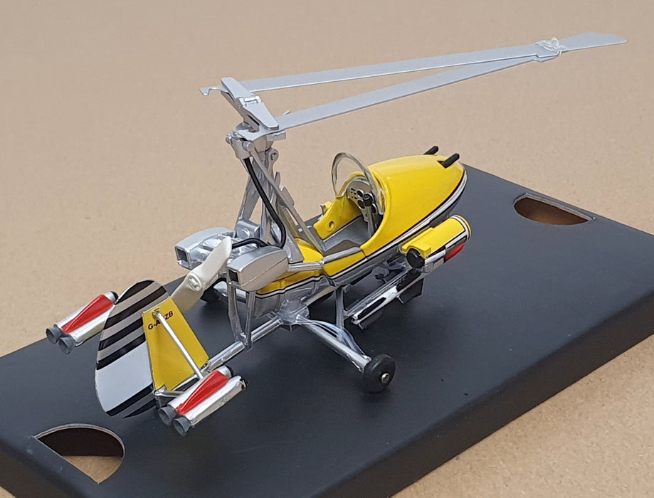 Corgi 1/36 Scale CC04604 - Gyrocopter Little Nellie Bond 007 You Only Live Twice