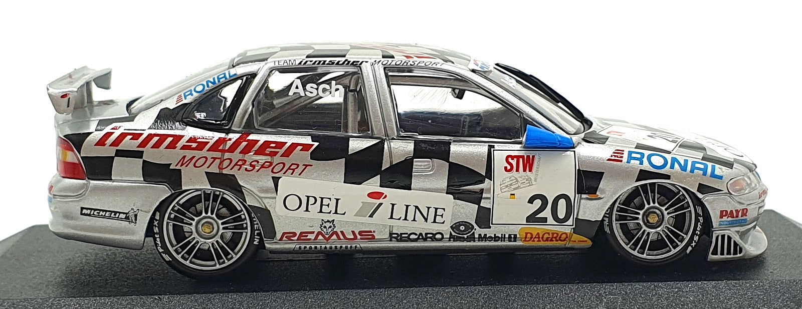Minichamps 1/43 Scale 430 994820 - Opel Vectra STW #20 1999 - Asch