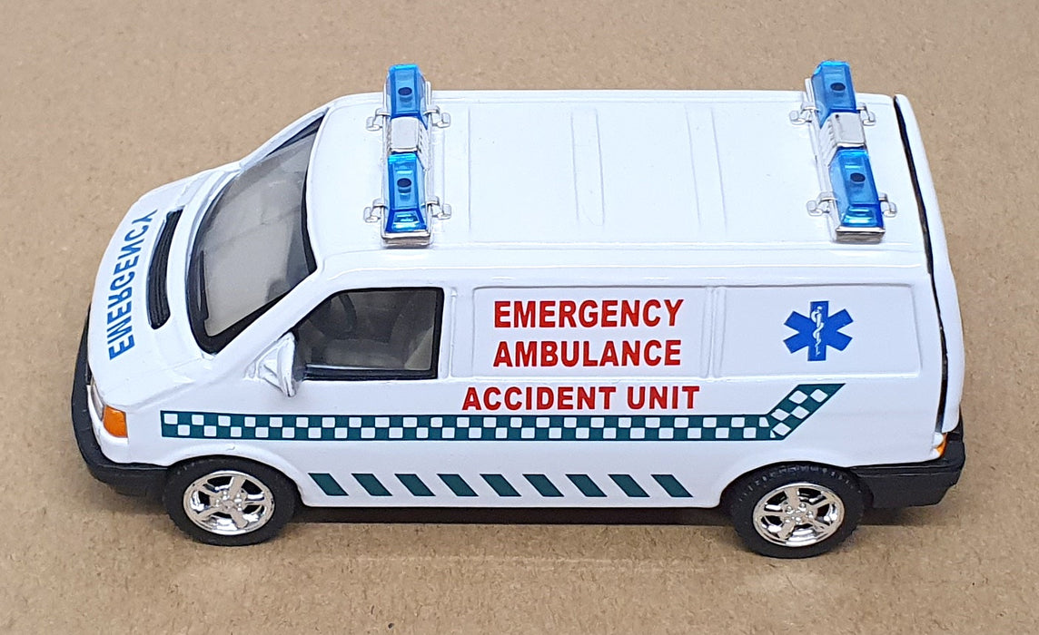 Cararama 1/43 Scale CARA29 - Volkswagen T4 Emergency Ambulance - White