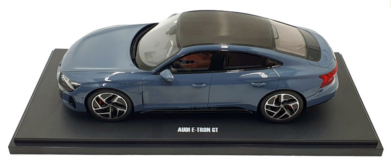 GT Spirit 1/18 Scale Resin GT393 - Audi E-Tron GT - Grey