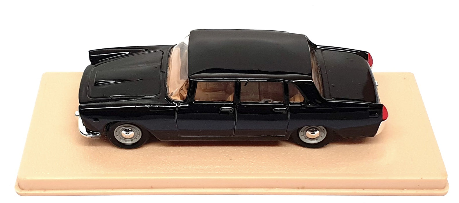 Eligor 1/43 Scale Diecast 1132 - 1963 Lancia Flaminia - Black