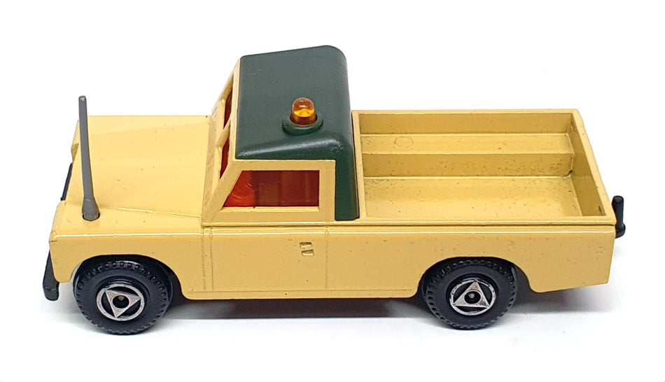 Efsi 1/63 Scale Diecast EF06 - Land Rover Pickup Truck - Yellow/Grey