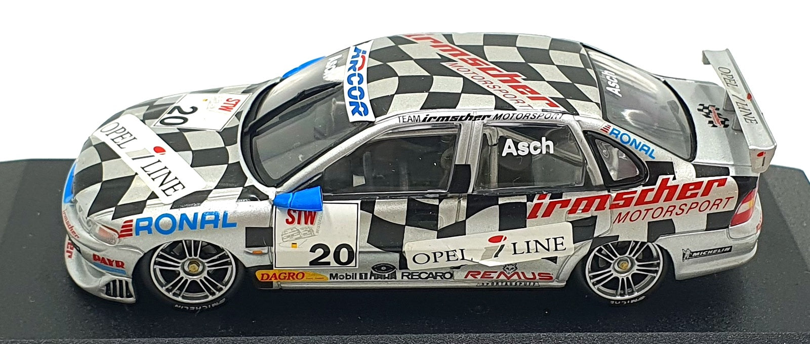 Minichamps 1/43 Scale 430 994820 - Opel Vectra STW #20 1999 - Asch