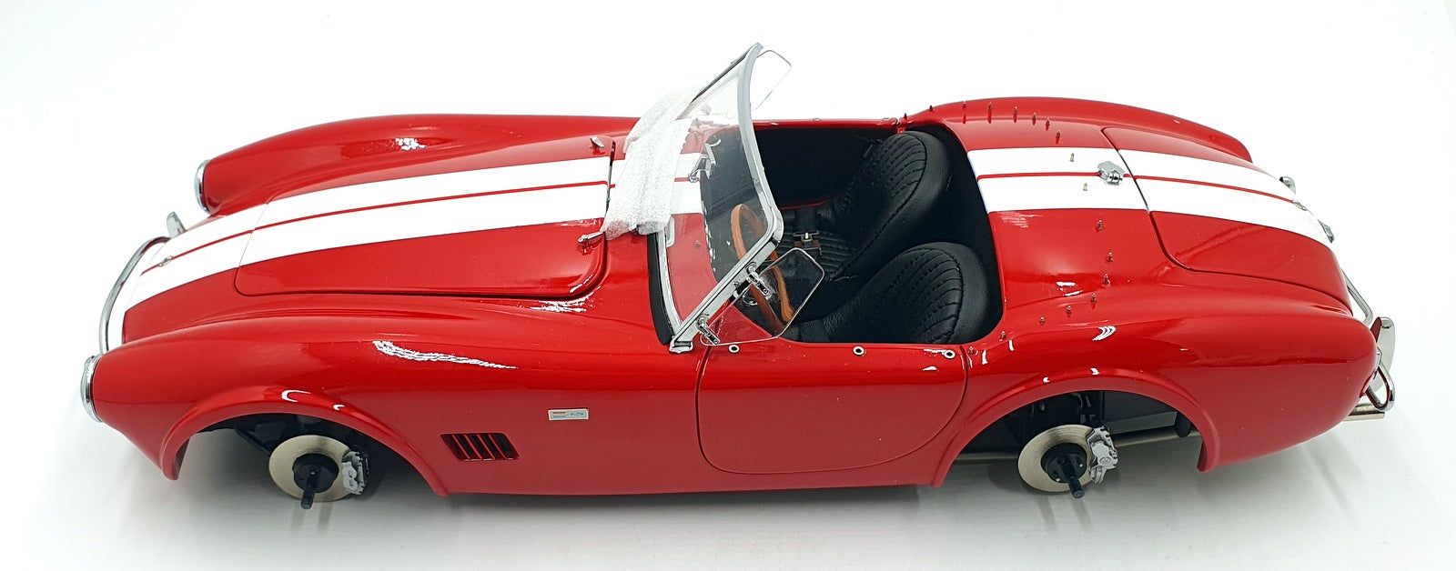 Schuco 1/12 Scale 45 067 2500 - AC Cobra Shelby 289 - Red/White