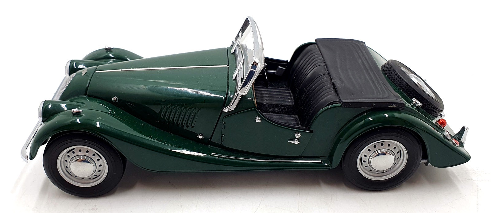 Kyosho 1/18 Scale Diecast DC18626P - Morgan 4/4 Series II - Green