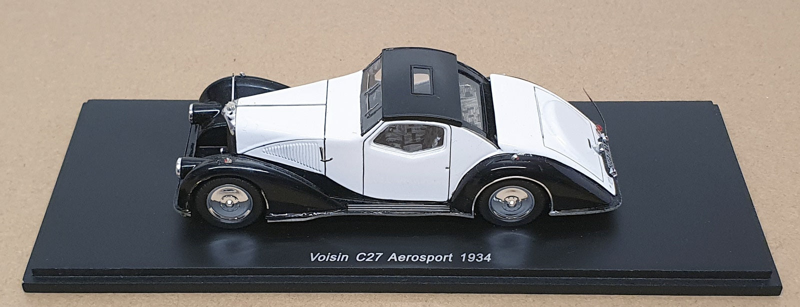 Spark Model 1/43 Scale S2706 - 1934 Voisin C27 Aerosport - White/Black