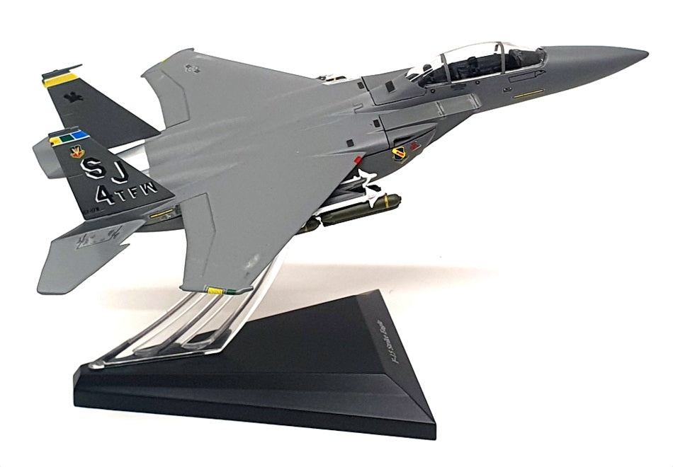 Franklin Mint Armour 1/100 Scale B11B056 - F-15 Strike Eagle USAF Dessert Storm
