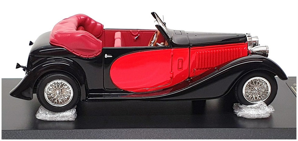 Luxcar 1/43 Scale Lux017 - 1934 Bugatti T57 Stelvio D/head Coupe - Red/Black