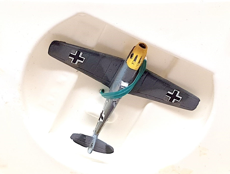 Ellwes Icarus Diecast Military Aircraft 105 - Messerschmitt Me Bf109E (Molders)