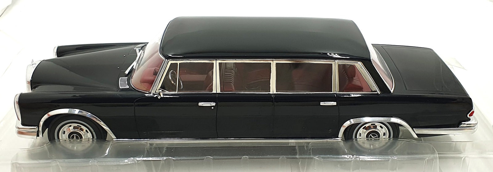 Model Car Group 1/18 Scale MCG18187 - Mercedes-Benz 600 - Black