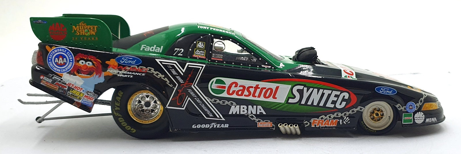 Action 1/24 Scale 102862 - Mustang Funny Car Dragster 2002 - Pedregon